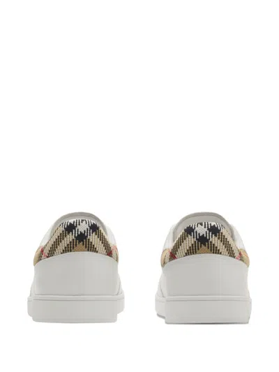 Burberry White Calf Leather Bos Taurus Low Top Sneakers