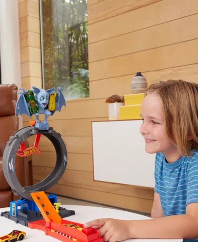 Hot Wheels City Bat Loop Attack Playset In Multi