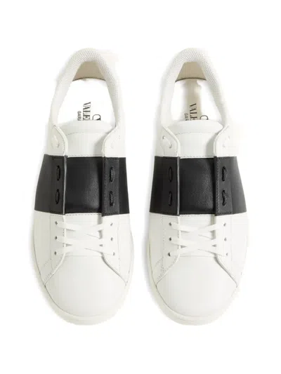 Valentino Garavani Minimalist Leather Sneakers With Contrasting Stripe Detail And Vlogo Signature In White