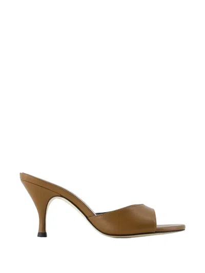 Aeyde Solid Color Leather Mules In Brown
