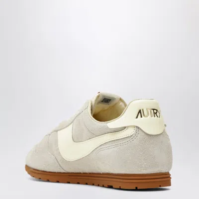Autry Windspin Low Man Suede Leather Sneakers In Neutral