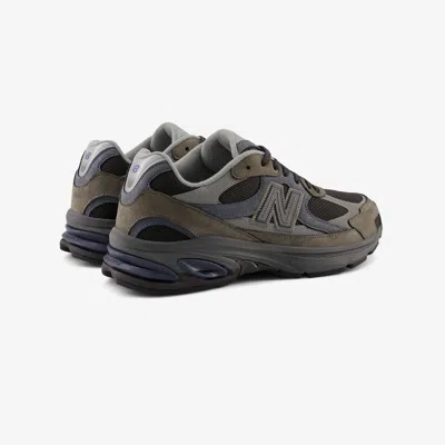 New Balance 2010 Suede-panel Sneakers In Green