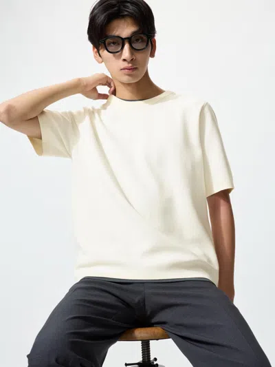 Uniqlo Washable Milano Ribbed Knitted T-shirt Off White Medium  Us In Neutral
