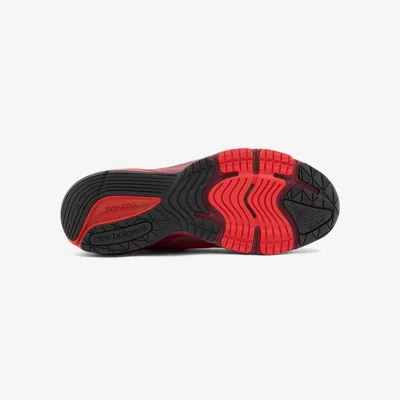New Balance Modern Sneakers With Padded Collar And Mesh In Red