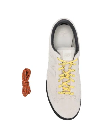 New Balance Mens Star Burst Sea Salt Gator Run Suede Trainers In White