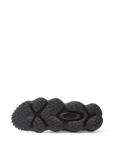 Oakley Eon Shift Sneakers In Black