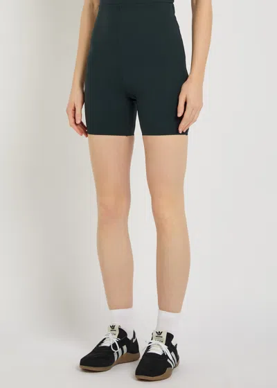 Spence Base Form Shorts In Black