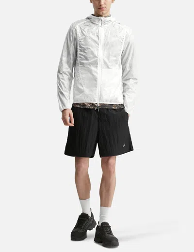 Roa Hue Packable Wind Jacket In White