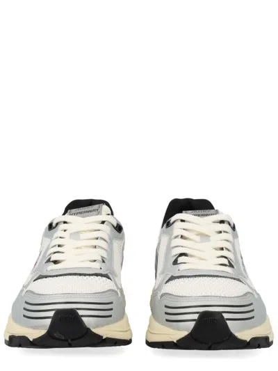 Autry Hyperway Low Sneaker In Black