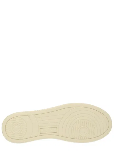 Autry Medalist Low Sneaker In Multi