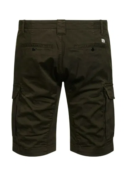 C.p. Company C.p.company Bermuda Cargo Sateen Stretch In Green