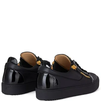 Giuseppe Zanotti Zip-detailed Low-top Sneakers In Black