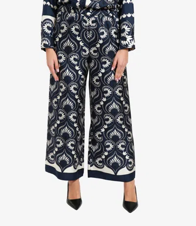 Max Mara Weekend Trousers Blue In Blue
