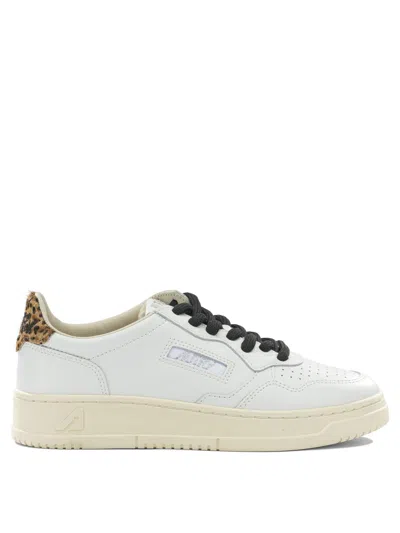 Autry "medalist Low" Sneaker In White