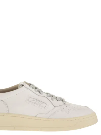 Autry Medalist Low Leather Sneakers In Multi
