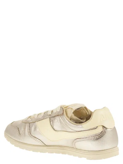 Autry Windspin Leather Trainers In Silver