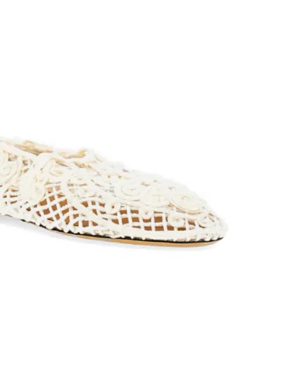 Odissi Iris Flat In White