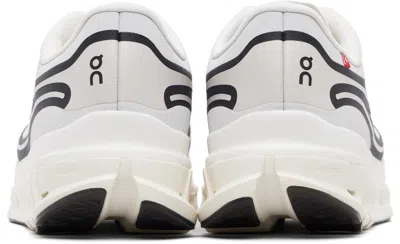 On Cloudflow 5 Ad In White
