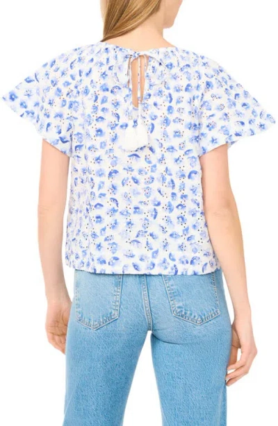Cece Printed Eyelet Short Sleeve Top In White