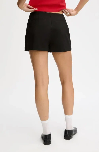 Sam Edelman Front Seam Shorts In Black