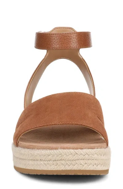 Vionic Yucca Ankle Strap Sandal In Brown