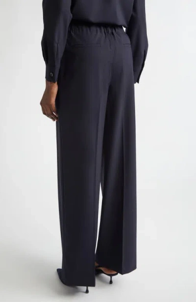 Herno Lightweight Stretch Blend Pants In Blue