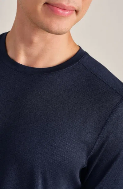 Rhone Invictus V.2 Performance T-shirt In Blue