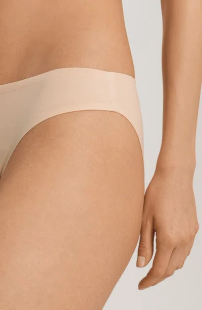 Hanro Invisible Touch High Cut Bikini In Brown