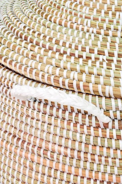 African Modern Medium Solid White Prayer Mat Hamper In Neutral