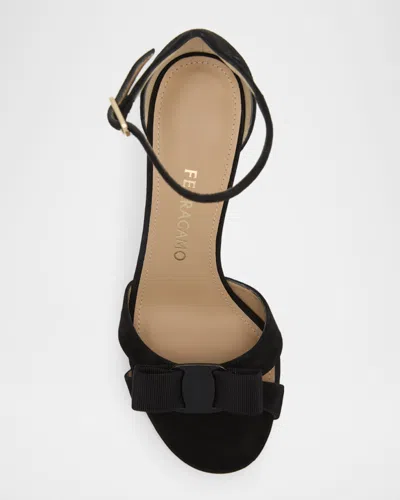 Ferragamo Roxy 90 Vara Bow Suede Sandals In Black