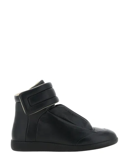 Maison Margiela Future Low Sneakers Ankle Length Rubber Sole In Black