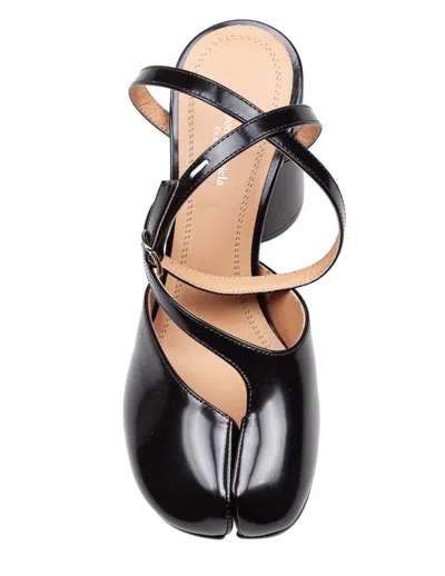 Maison Margiela Tabi Sandals In Brushed Leather In Black