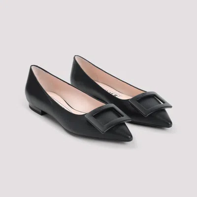 Roger Vivier Buckle-plaque Leather Ballet Flats With Pointed Toe In Black