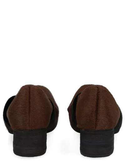 Uma Wang Elasticated-strap Pumps In Brown