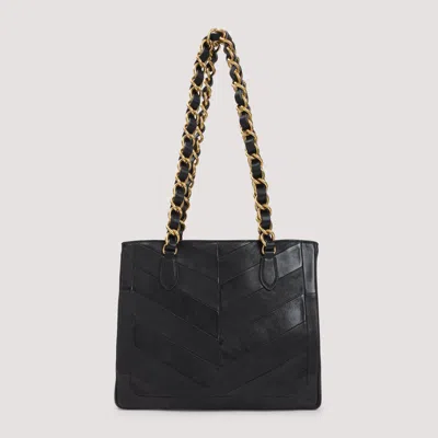 Valentino Garavani  Garavani Laseine Shopping Bag In Nappa Leather With A Chevron Pattern W In Black