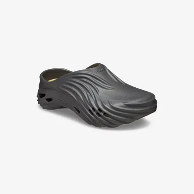 Crocs Echo Wave In Black