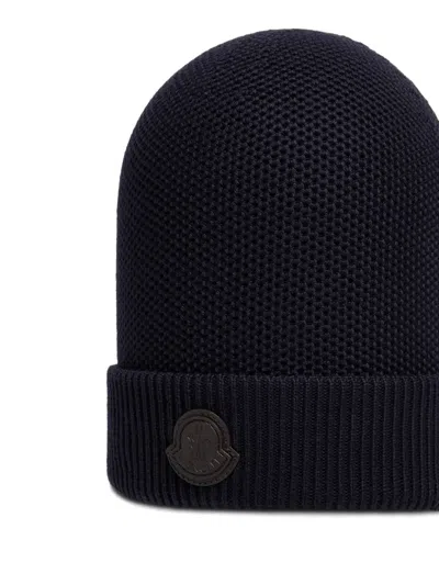 Moncler Logo Patch Beanie In Black