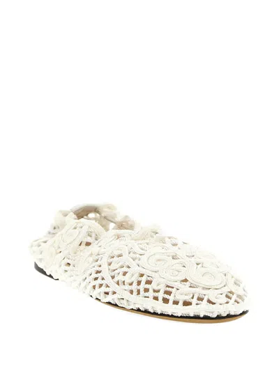 Odissi Iris Flat In White