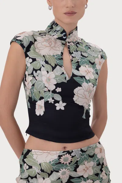 Sau Lee Dara Top In Multi