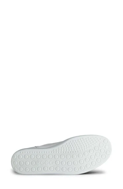 Ecco Classic Zip Sneaker In White