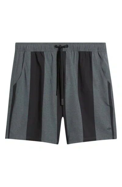 Santo Studio Tempo Tech Shorts In Black