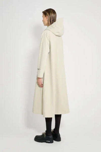 Stutterheim Mosebacke Long Patch Matte Raincoat In Neutral