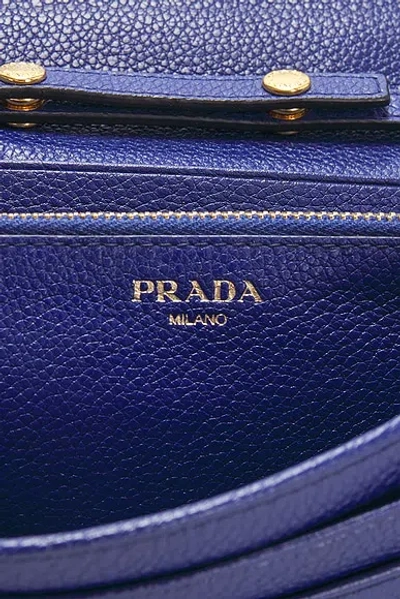 Pre-owned Prada Vitello Wallet On Chain In Blue