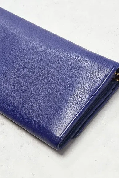 Pre-owned Prada Vitello Wallet On Chain In Blue