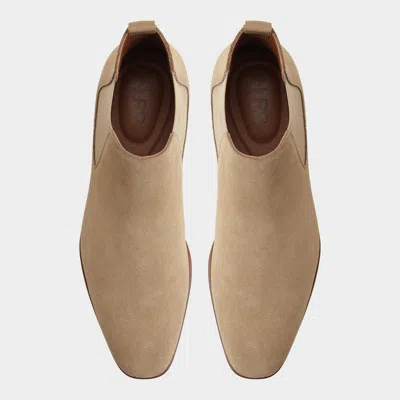 Aldo Sosa In Brown