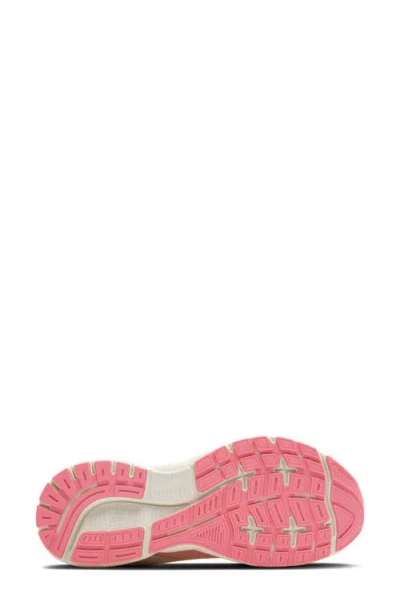 Brooks Trace 4 Running Shoe In Multi