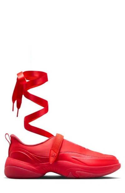 Jordan Pointe Sneaker In Red