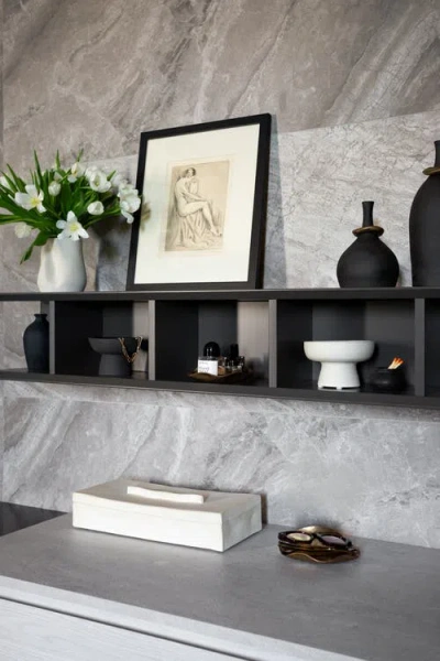 Dumae Mona Vessels In Black