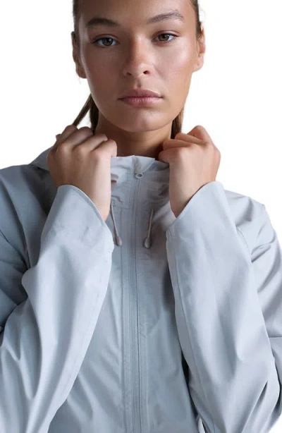 2xu Ignition Shield Waterproof Jacket In Blue