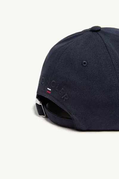 Moncler Logo Patch Adjustable Baseball Cap In Burgundy